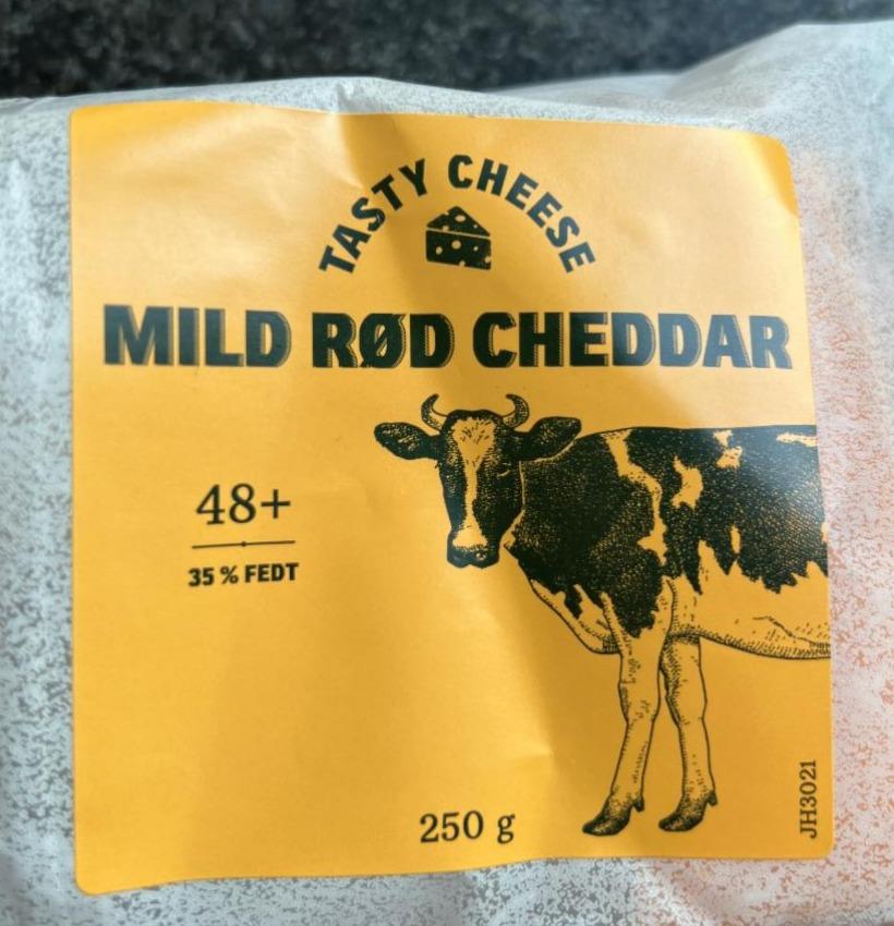 Фото - Сыр Чеддер Mild Rød Cheddar Tasty Cheese