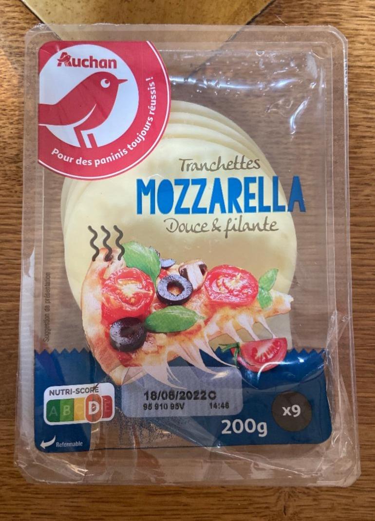 Фото - Сыр моцарелла пластинками Mozzarella Auchan