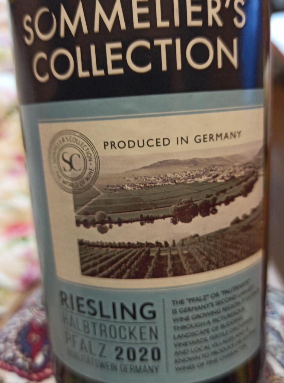 Фото - Вино сухое белое Sommelier's Collection Halbtrocken Riesling