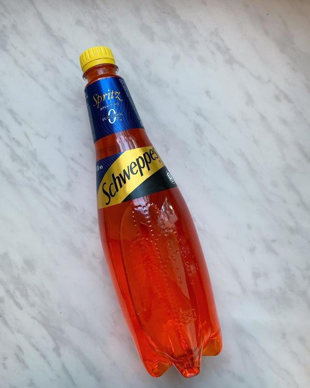 Фото - напиток безалкогольный сильногазированный Schweppes Pink Grapefruit