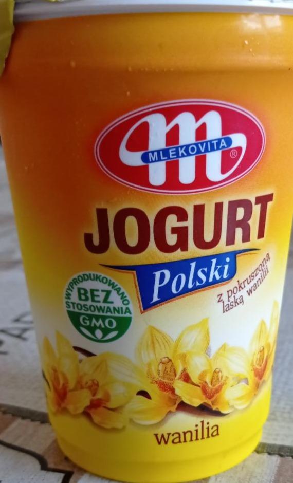 Фото - Польский ванильный йогурт с измельчённым стручком ванили Mlekovita
