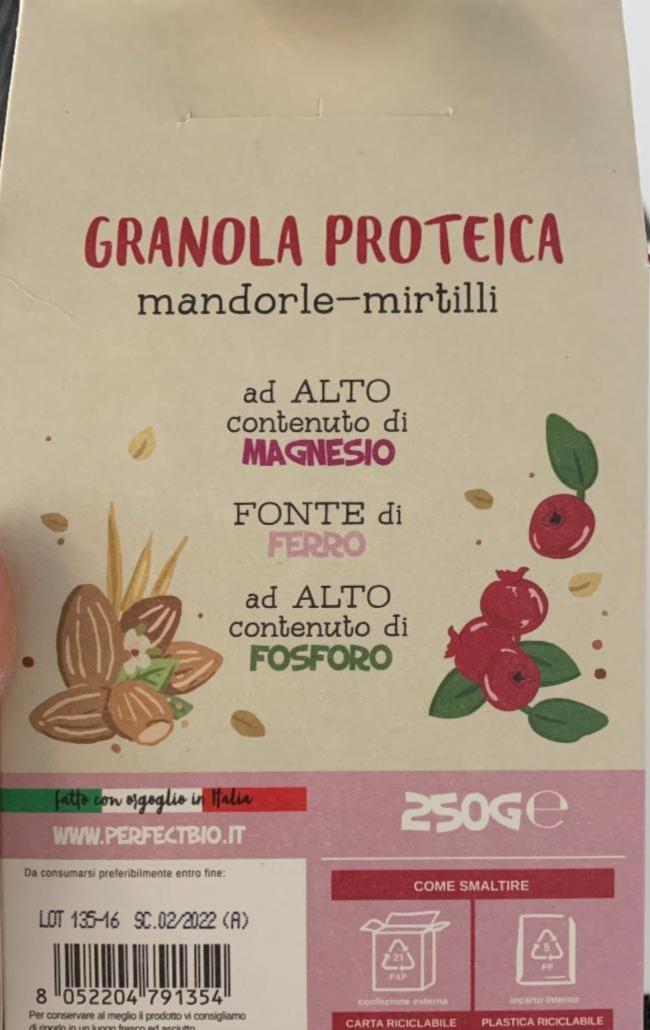 Фото - гранола миндаль-ягоды с протеином Granola proteica Perfect bio