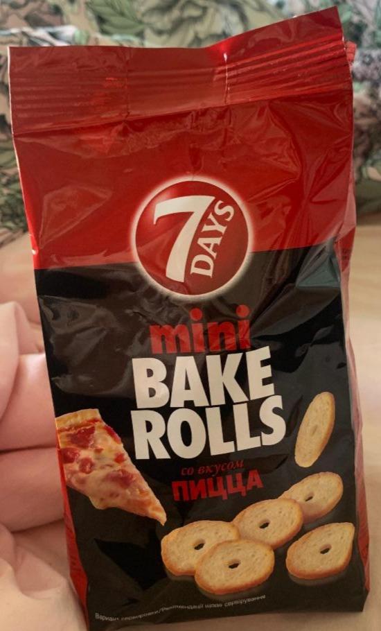 Фото - Мини сухарики пшеничные Bake Rolls со вкусом пицца 7 Days