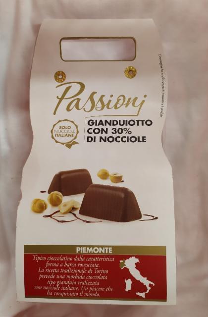 Фото - конфеты шоколад с фундуком Passioni