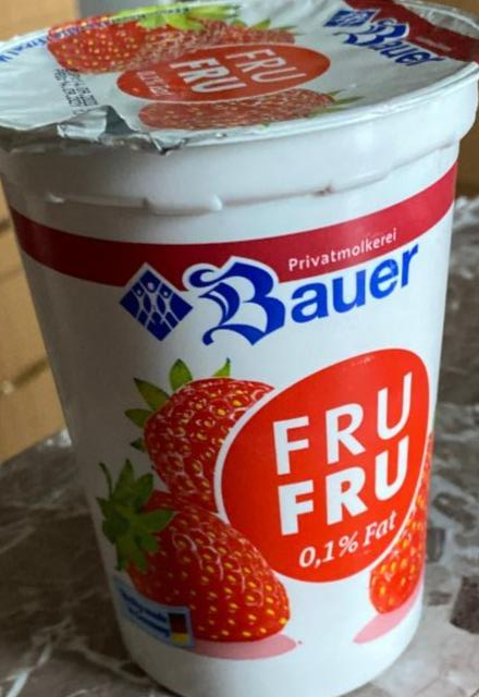 Фото - Йогурт клубничный 0.1% Fru Fru