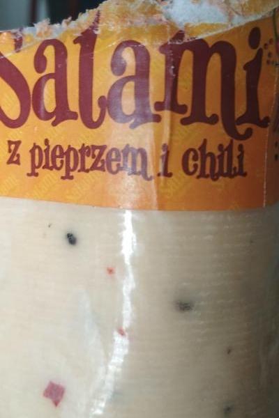 Фото - Сыр салями с черным перцем и перцем чили Serenada