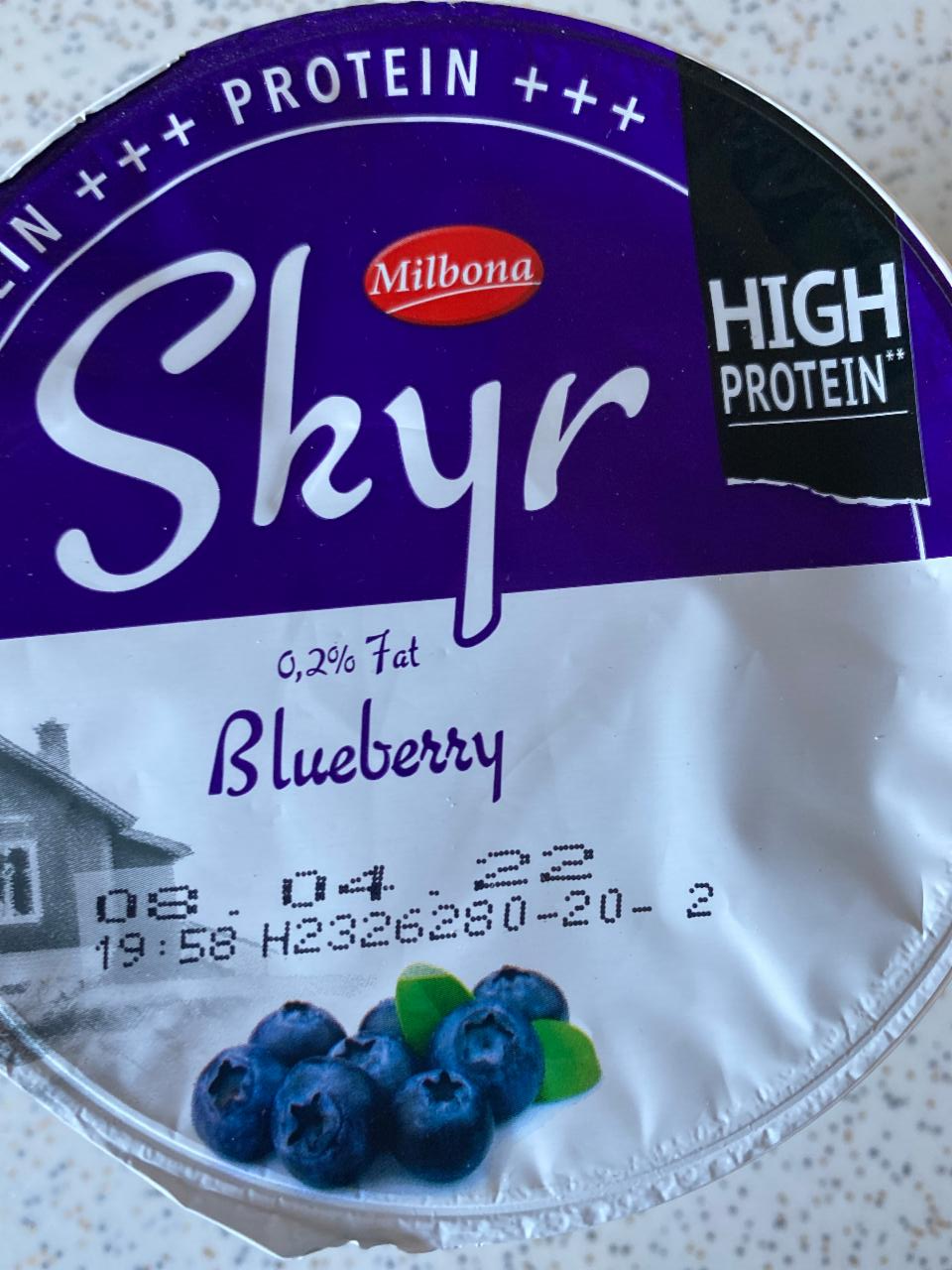 Фото - Протеиновый йогурт с голубикой Milbona