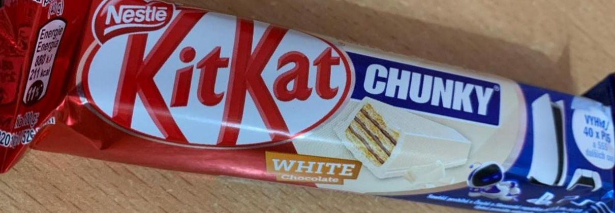 Фото - Вафли в белом шоколаде Kit Kat