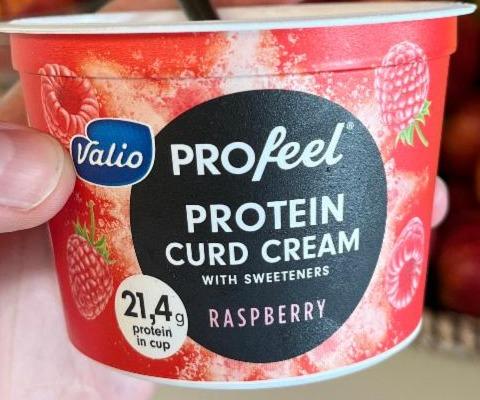 Фото - йогурт протеиновый с малиной, Valio, pro feel