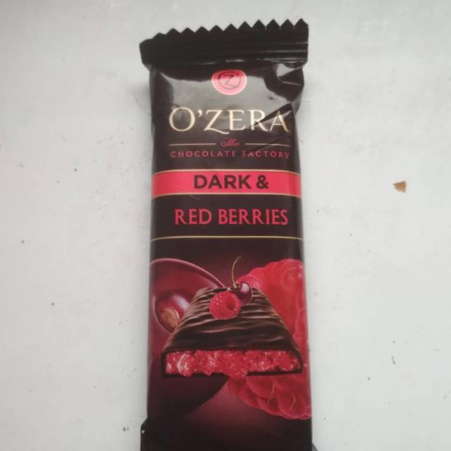 Фото - шоколад горький с начинкой Dark&Red Berries O'Zera