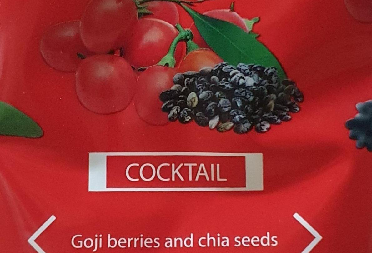 Фото - Коктейль белковый с ягодами годжи и семенами чиа Cocktail New Life