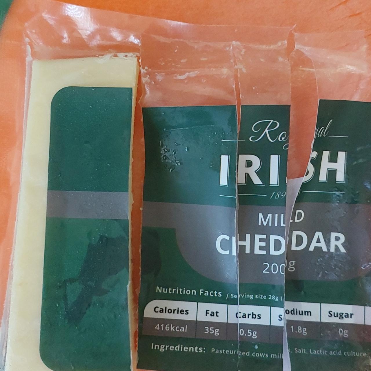 Фото - Сыр Irish Mild Cheddar Royal