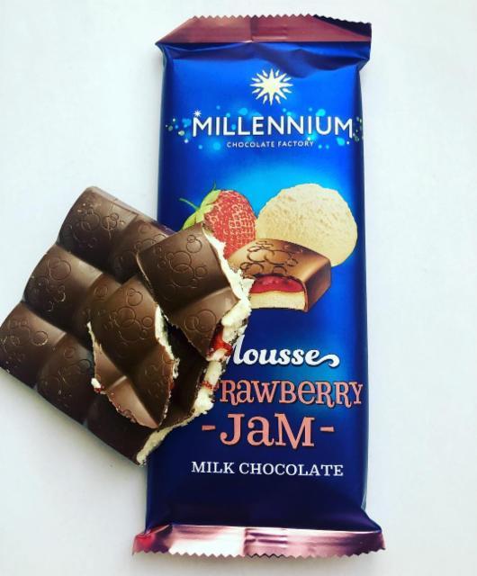 Фото - Шоколад Mousse молочный с муссовой и клубничной начинкой Millennium