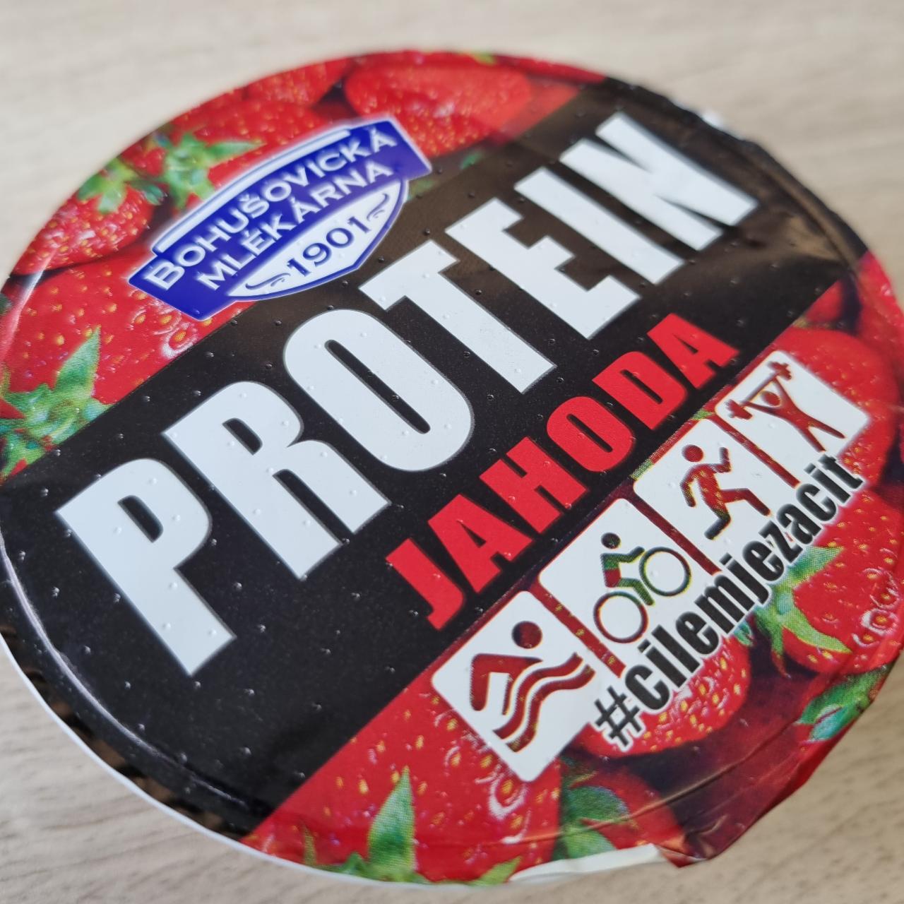 Фото - Tvaroh jahodový s proteinem Bohušovická mlékárna