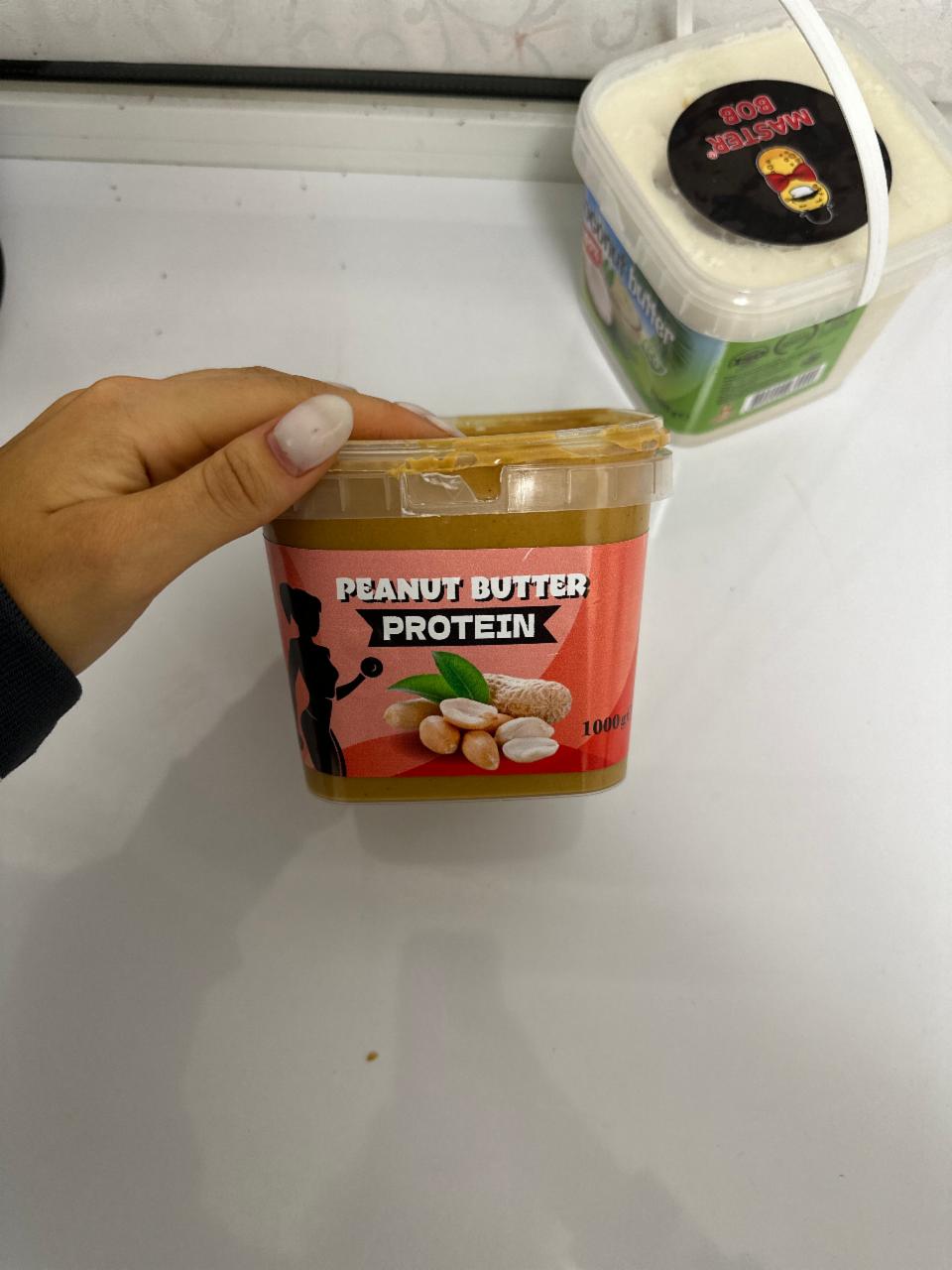 Фото - протеиновая арахисвая паста peanut butter protein Master bob