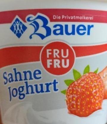 Фото - Йогурт со вкусом клубники Bauer