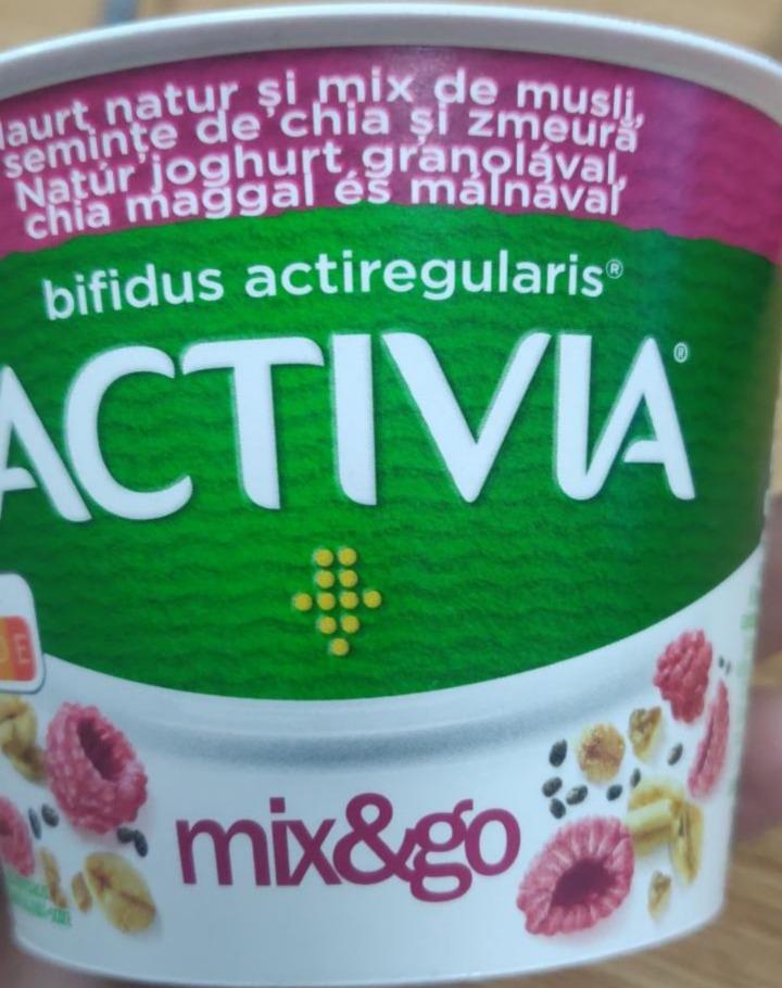 Фото - Йогурт гранола, семена чиа и малина mix&go Activia