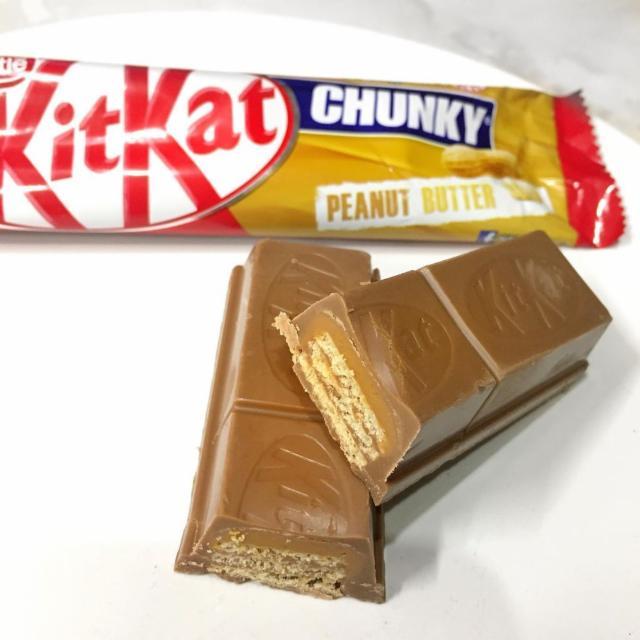 Фото - Батончик chunky peanut butter Кит Кат с арахисовой пастой Kit Kat