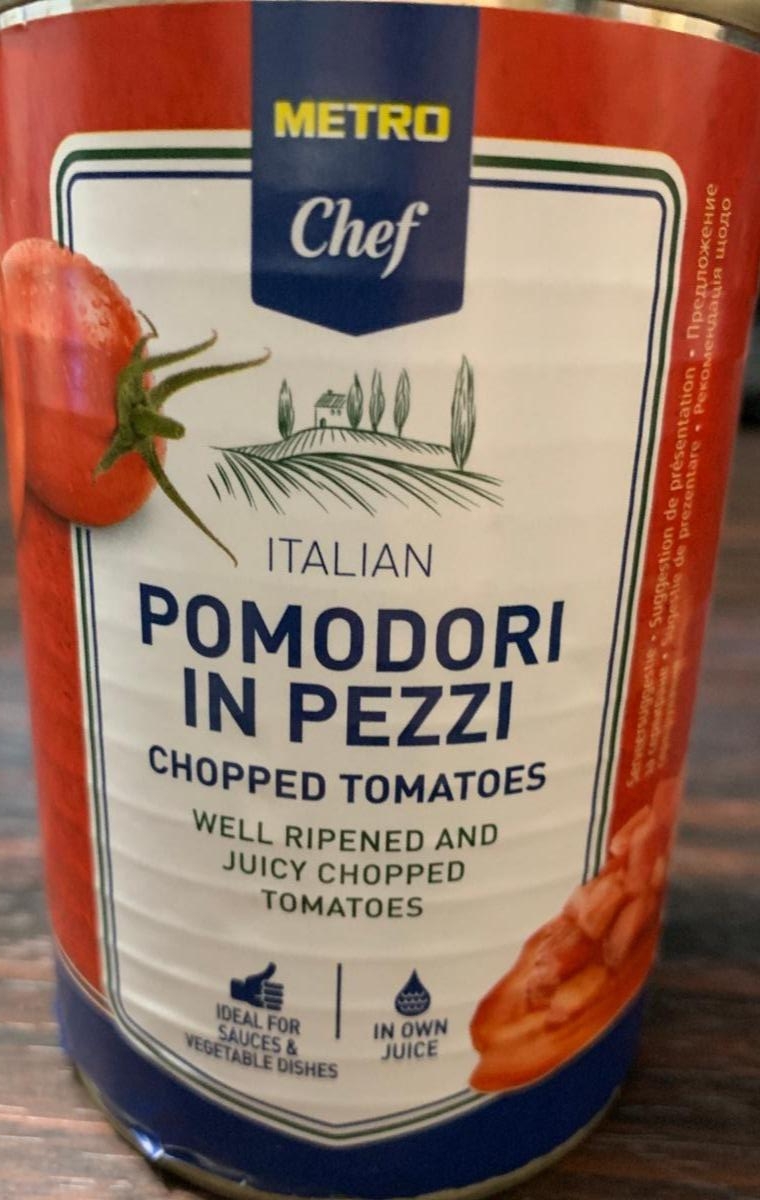 Фото - Целые очищенные томаты в собственном соку Metro Chef