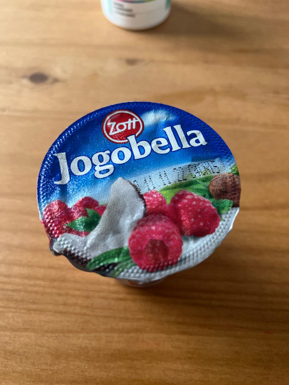 Фото - йогурт малина-кокос Jogobella
