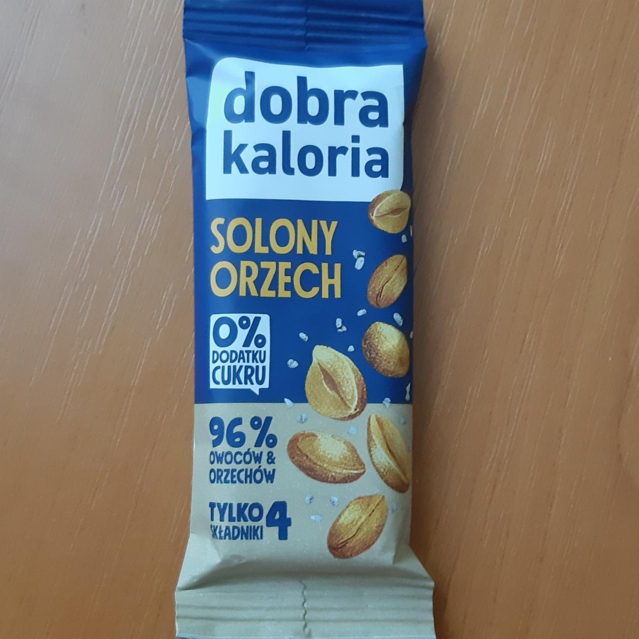 Фото - Батончик с солеными орешками Dobra Kaloria