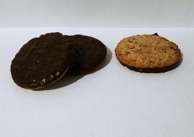 Фото - Печенье злаковое со вкусом малины 'Wellness' cacao & malina