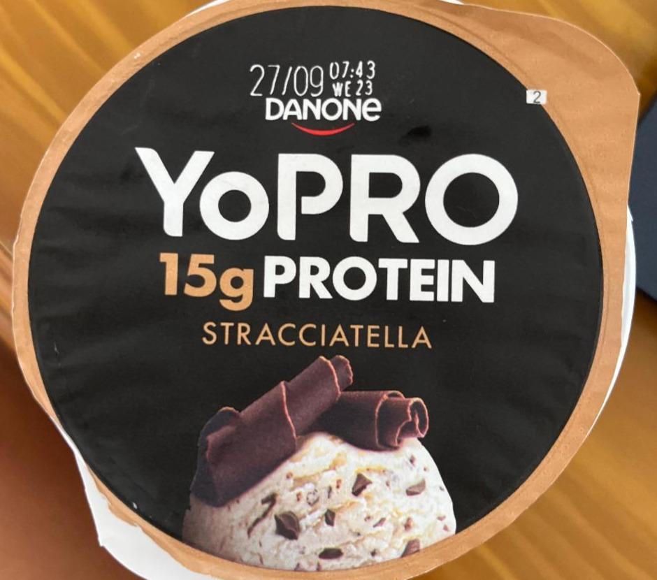 Фото - йогурт протеиновый со вкусом страчателла с шоколадной крошкой YoPro Danone