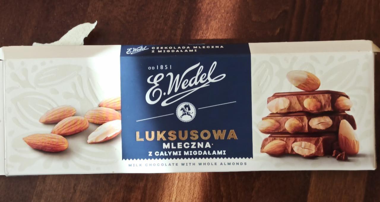 Фото - Шоколад молочный с целым миндалем Luksusowa E.Wedel