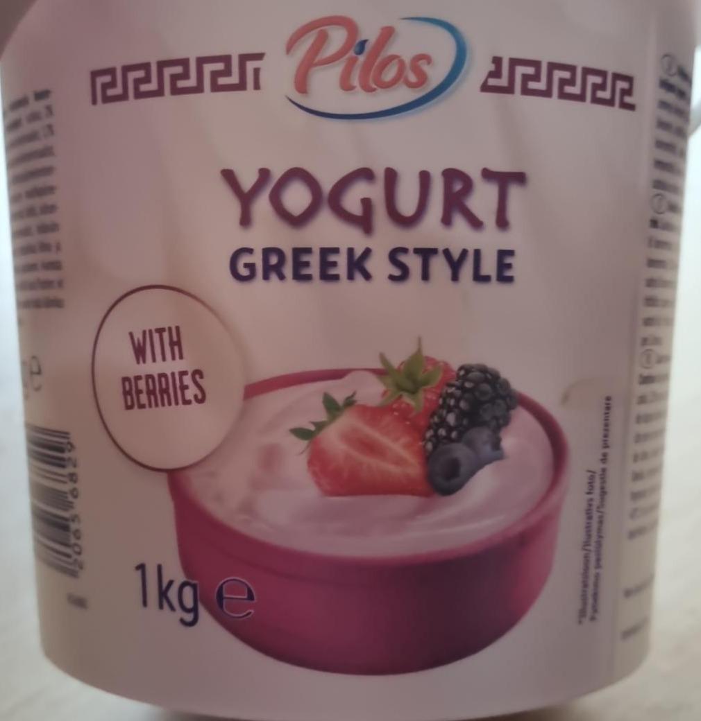 Фото - Греческий йогурт с ягодами Pilos