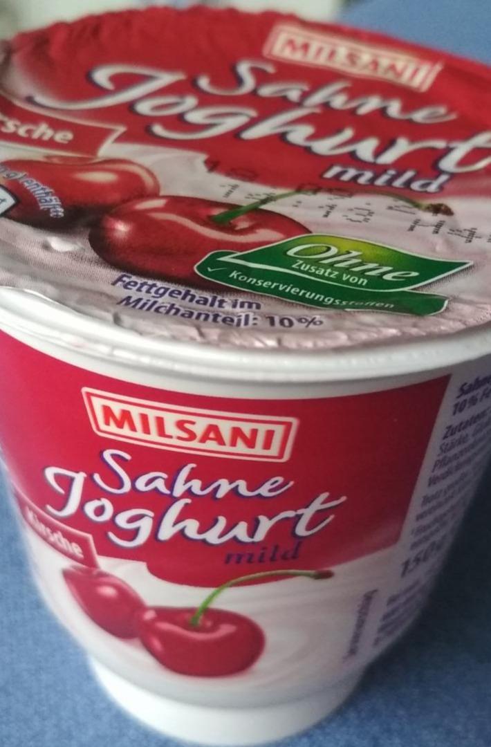 Фото - Йогурт со вкусом нежной вишни Sahne Mild Kirsche Milsani