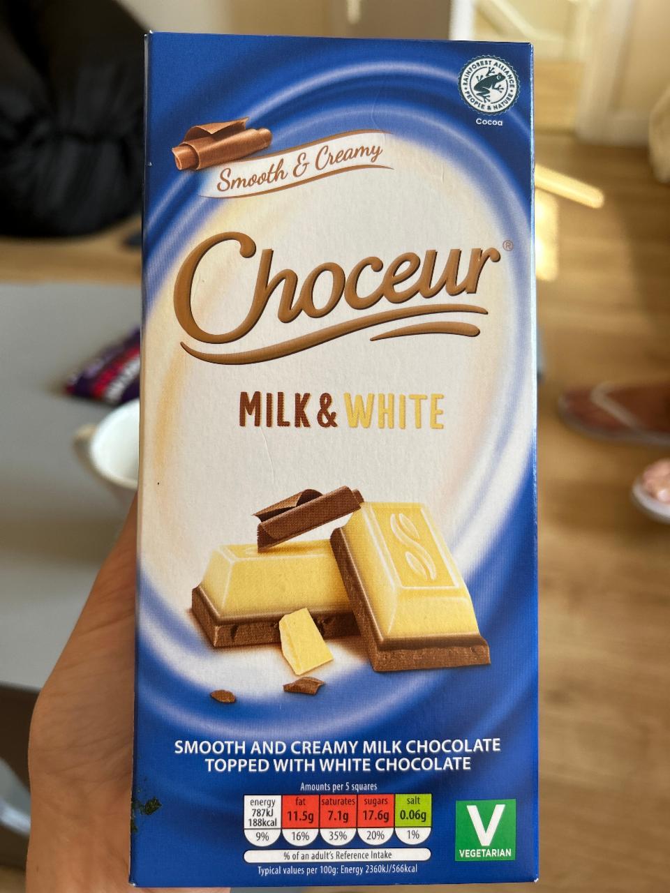 Фото - Шоколад молочный Milk & White Choceur