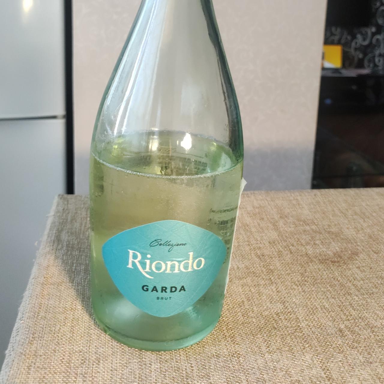 Фото - Игристое вино Garda brut Riondo