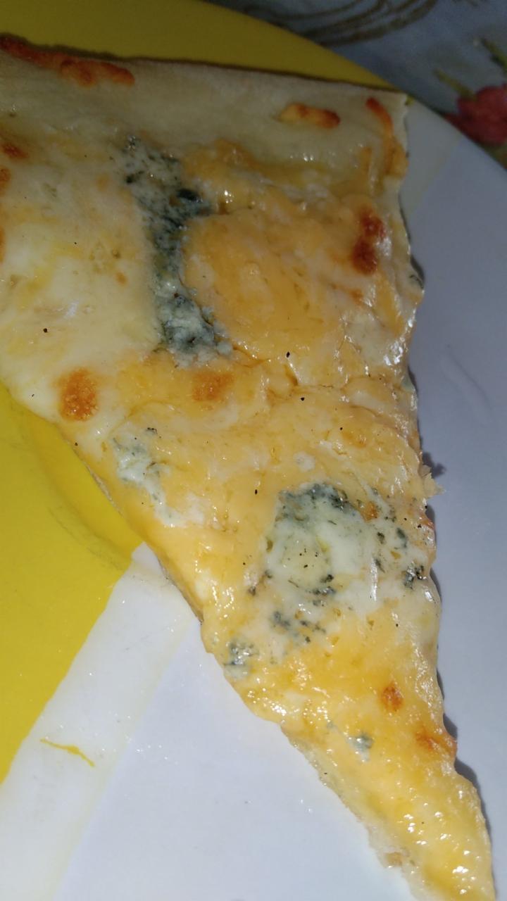 Фото - пицца 4 вида сыра