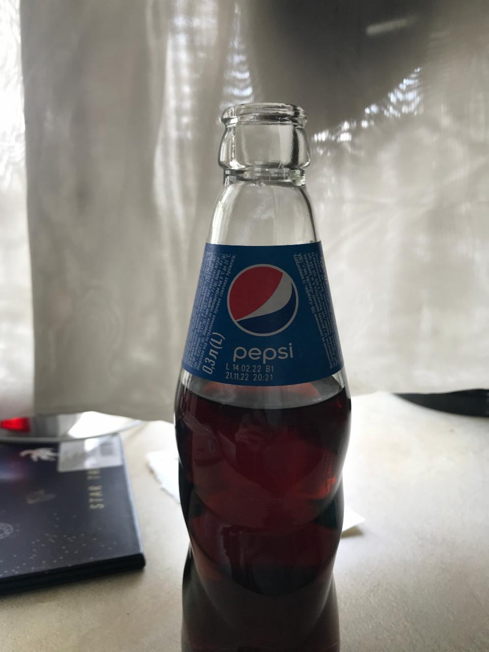 Фото - Напиток безалкогольный сильногазированный в стекле пепси Pepsi