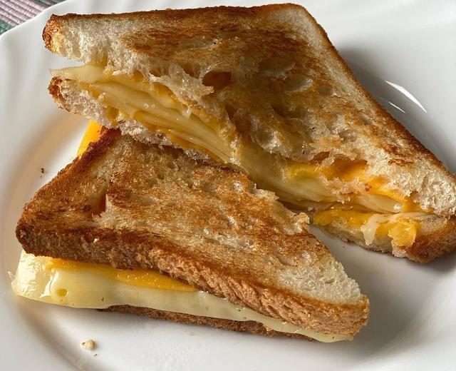 Фото - Сендвич с сыром