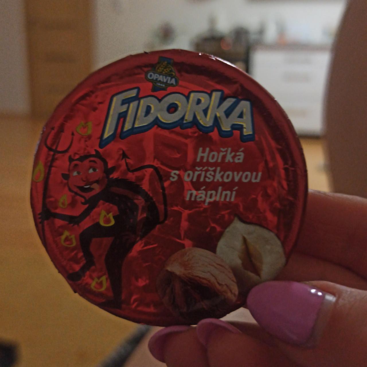 Фото - вафля в темном шоколаде с фундуком Fidorka Opavia