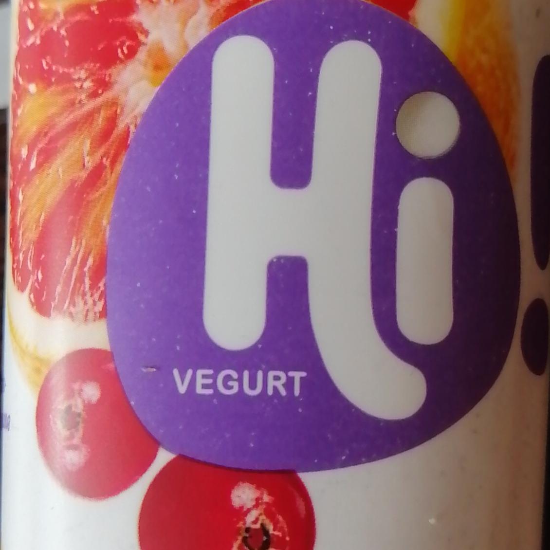 Фото - Напиток растительный на йогуртовой закваске с брусникой и апельсином Hi Vegurt