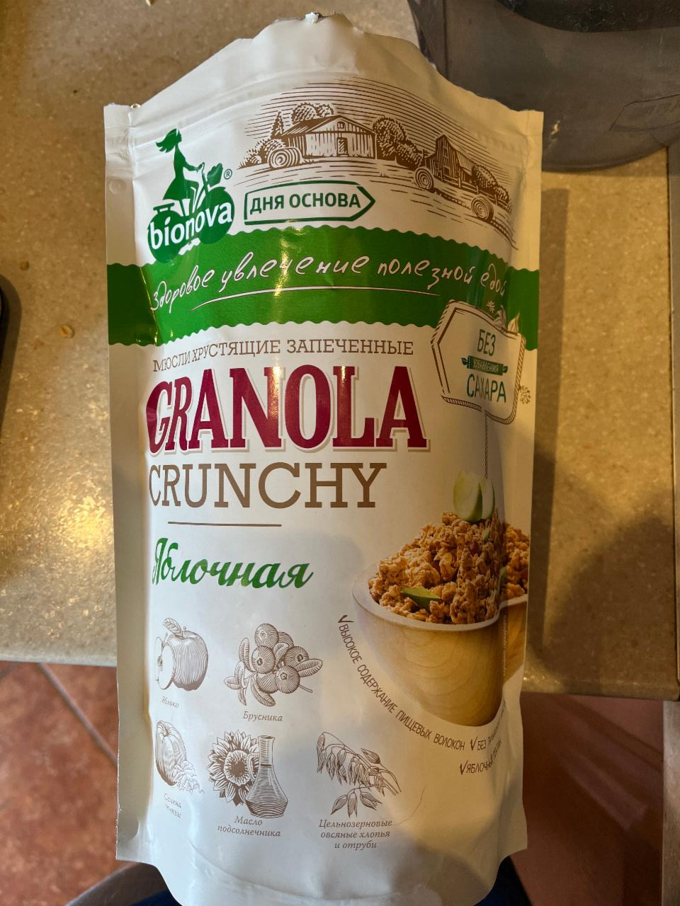 Фото - Мюсли гранола яблочная Granola crunchy Bionova