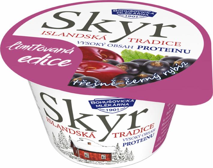 Фото - Skyr фруктовый йогурт со вкусом вишни и черной смородины 0.1% Bohušovická mlékárna