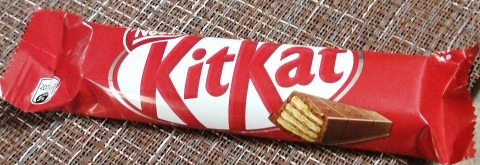 Фото - Вафля в молочном шоколаде Kit-Kat