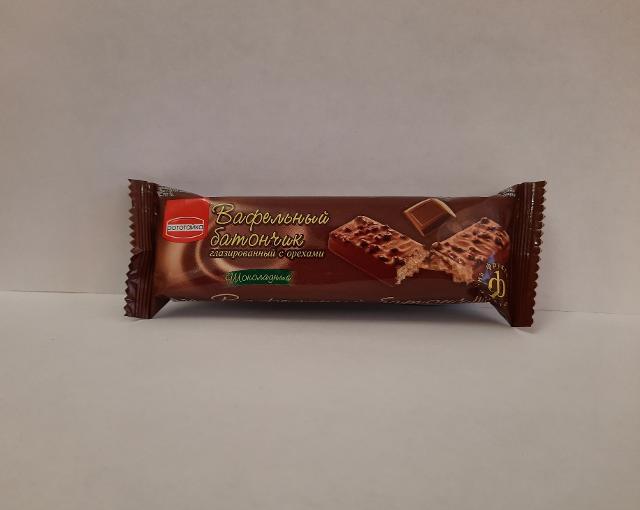 Фото - Шоколадный вафельный батончик глазированный с орехами Рототайка