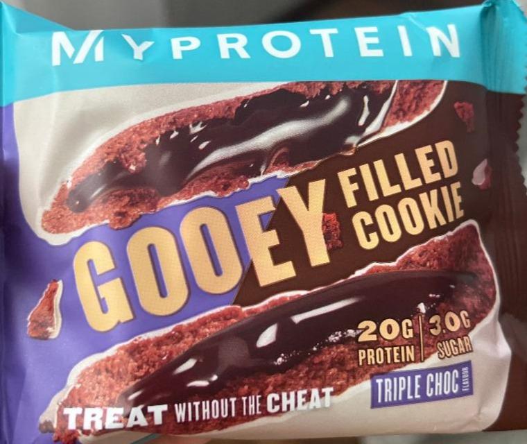 Фото - мягкое шоколданое протеиновое печенье с начинкой тройной шоколад в белой глазури Gooey My protein