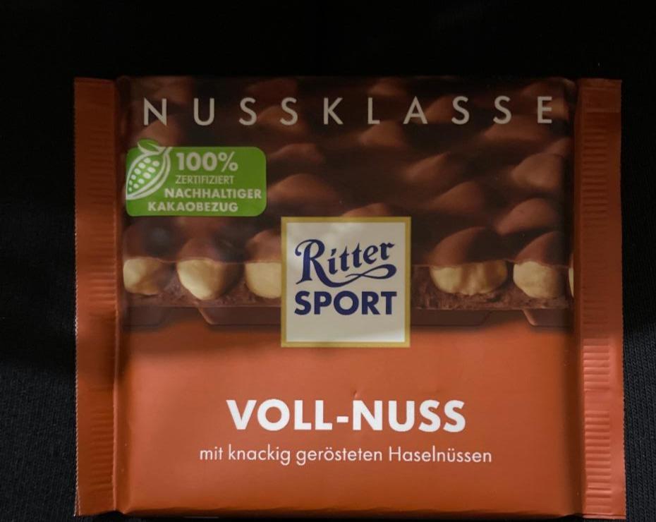 Фото - молочный шоколад с целыми лесными орехами Ritter sport
