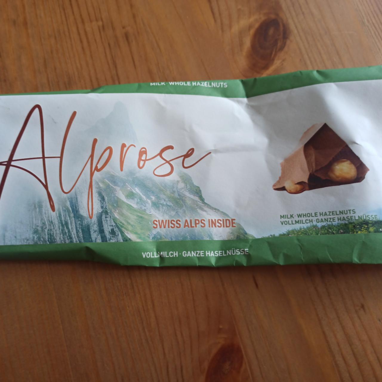 Фото - Молочный шоколад с цельным орехом Alprose