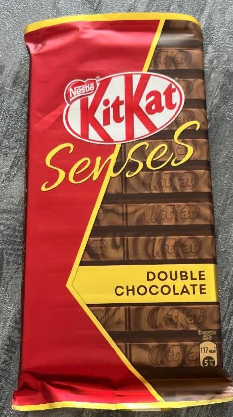 Фото - Шоколад молочный и тёмный с хрустящей вафлей Senses Double Chocolate KitKat