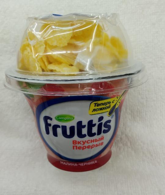Фото - йогурт 2.5℅ малина-черника Вкусный Перерыв с кукурузными хлопьями Fruttis