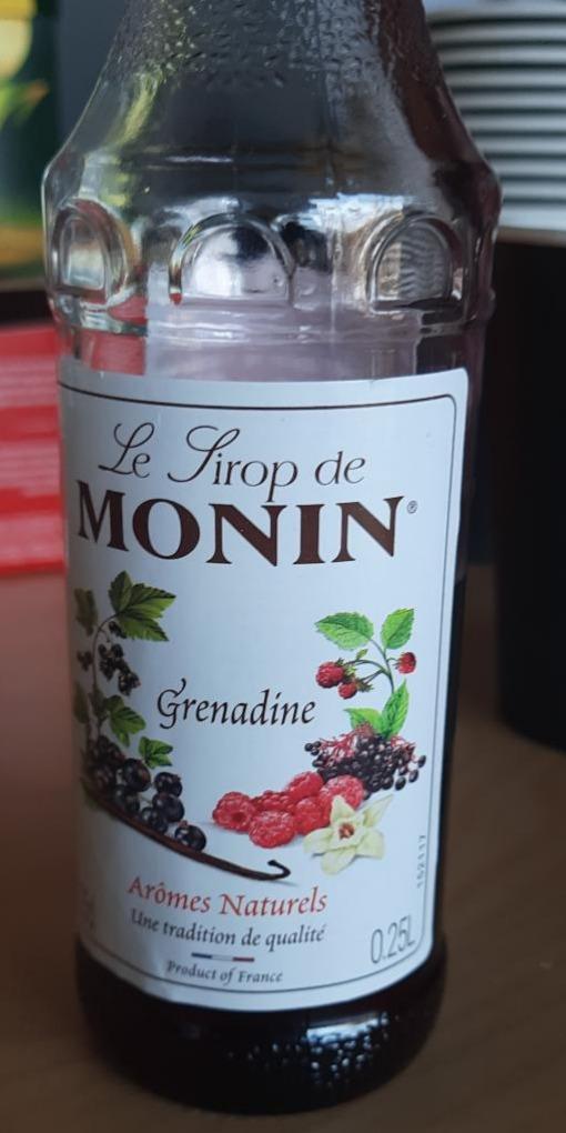 Фото - Сироп со вкусом и ароматом красных ягод и ванили Monin
