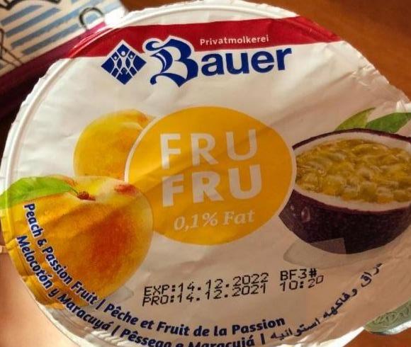 Фото - Йогурт 0.1% со вкусом персик-маракуйя Fru Fru Bauer