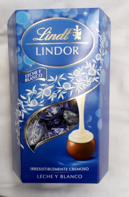 Фото - Шоколадные конфеты Lindt Lindor Leche Y blanco