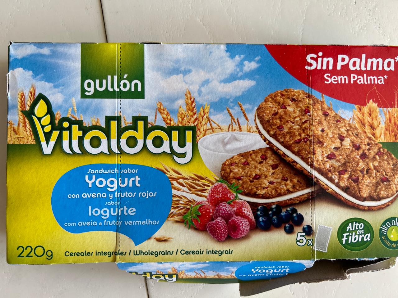 Фото - Печенье с начинкой йогурт и лесные ягоды Vitalday Gullon